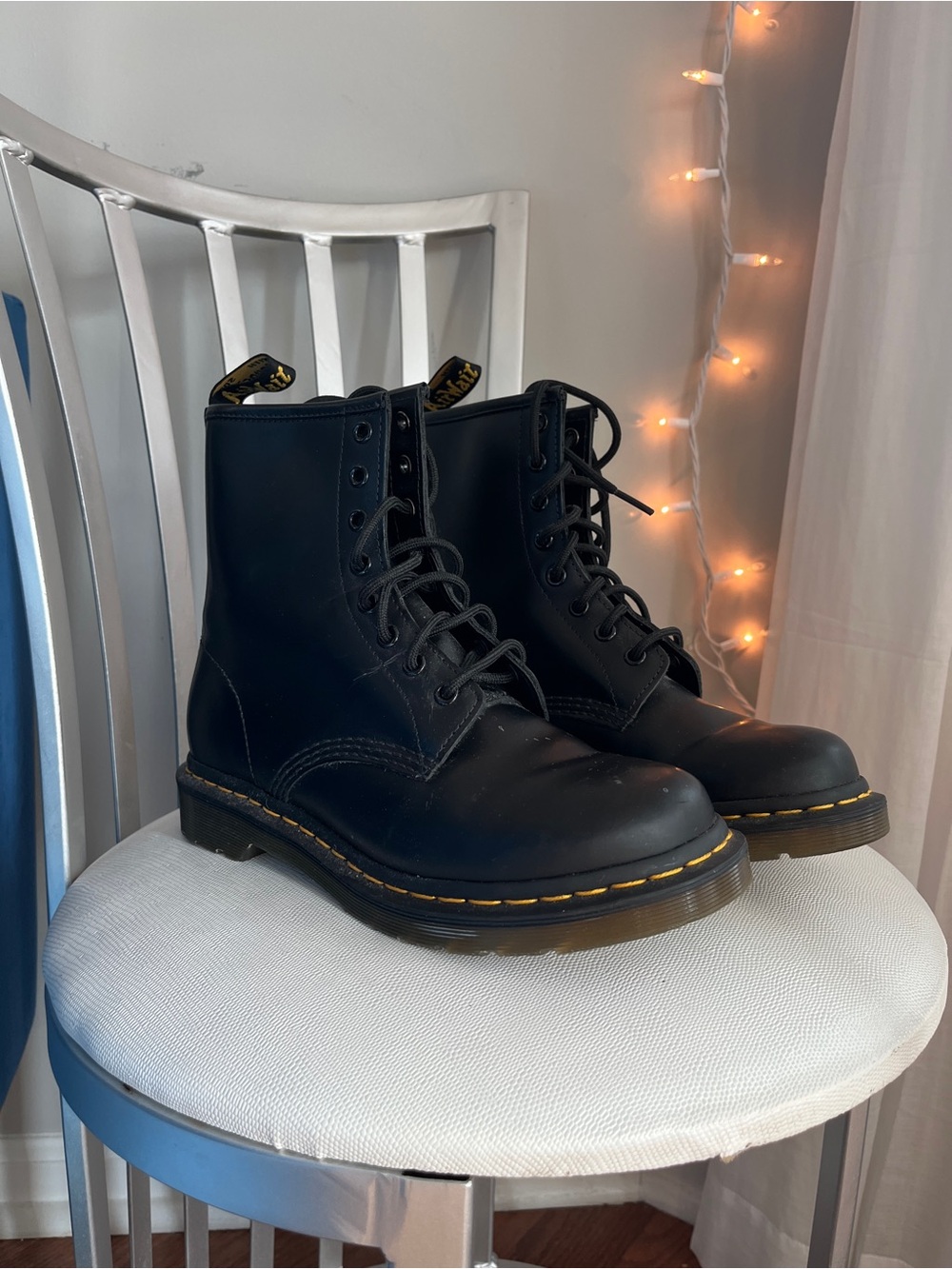 dr martens 1460 black matte leather lace up boots size 8